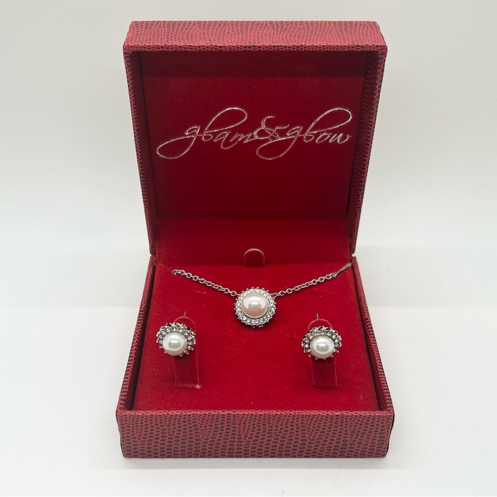 Glam & Glow Pearl Necklace & Earrings Set w/ Crystals – New in Gift Box
